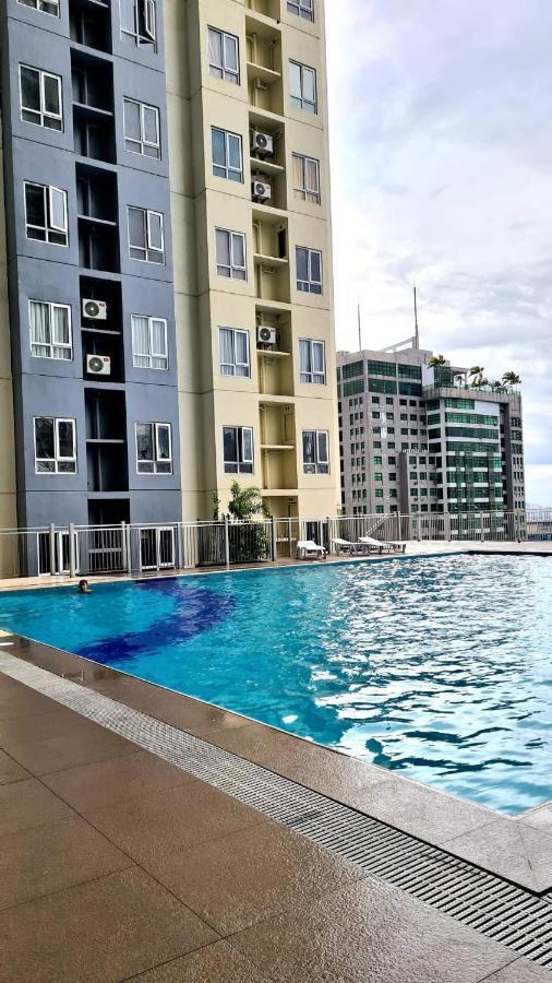 Staycation - With Public Pool & 100Mbps Fibre Quezon City Kültér fotó